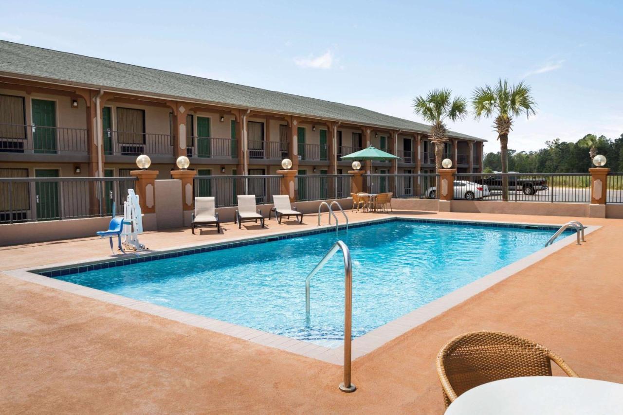 Days Inn By Wyndham Hardeeville/ I-95 State Line Exteriér fotografie
